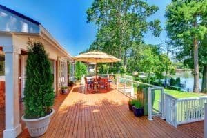 Vibrant deck