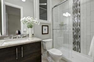 Nice bathroom