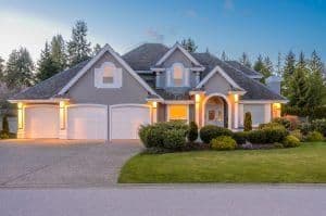 bigstock-Luxury-house-at-night-in-Vanco