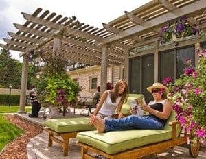 pergola1 people