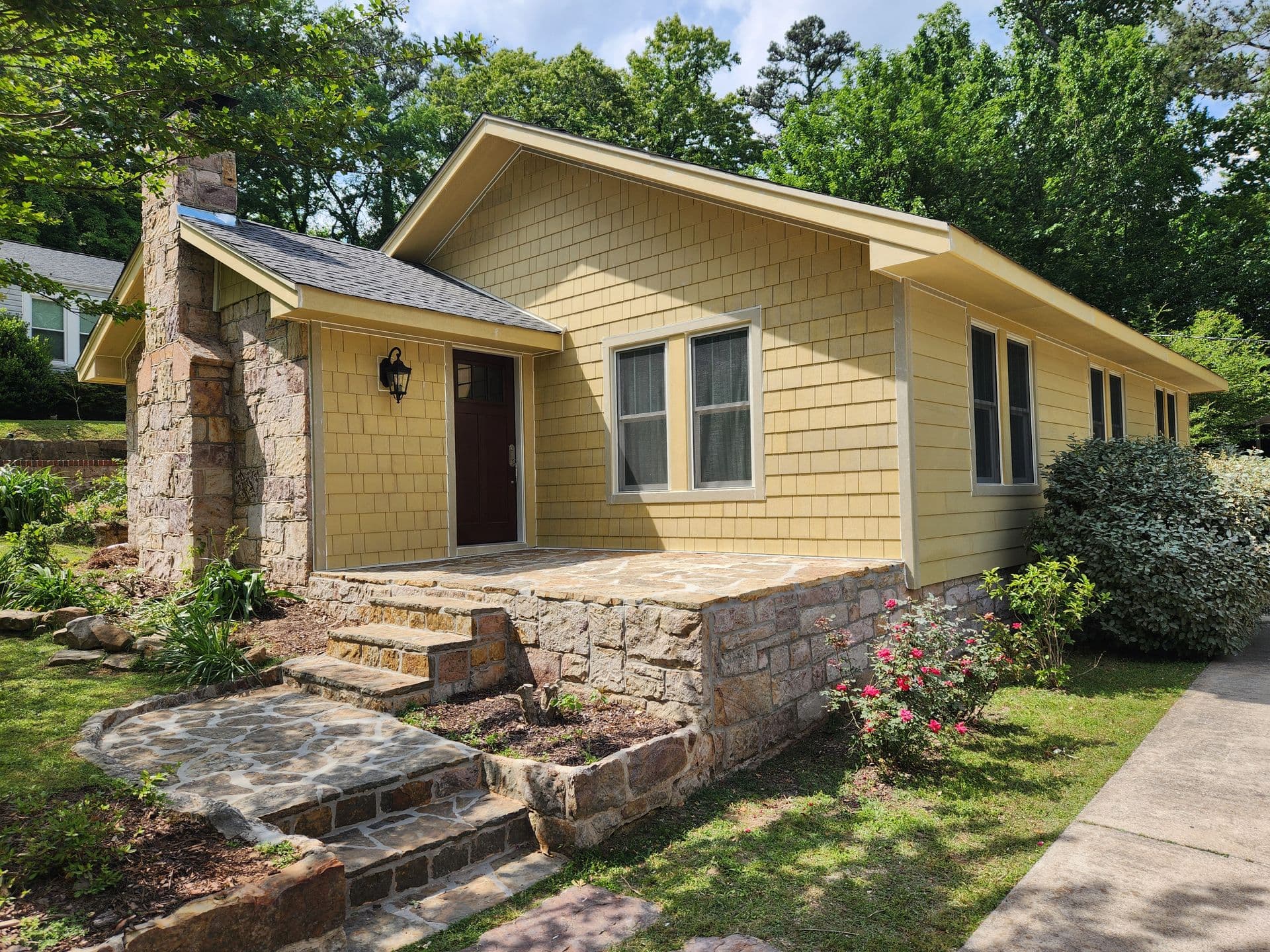 Yellow James Hardi.jpg